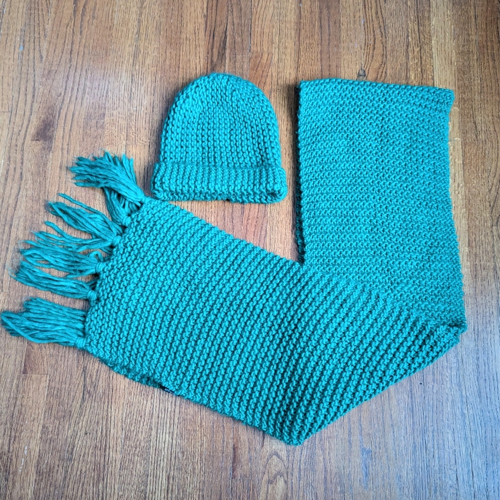 Divided by H&M | Hat & Scarf Chunky Knit Set | Green